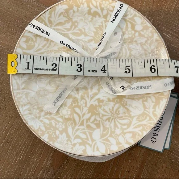 Morris & Co William Morris Floral Round Decorative Plate - Picture 3 of 4